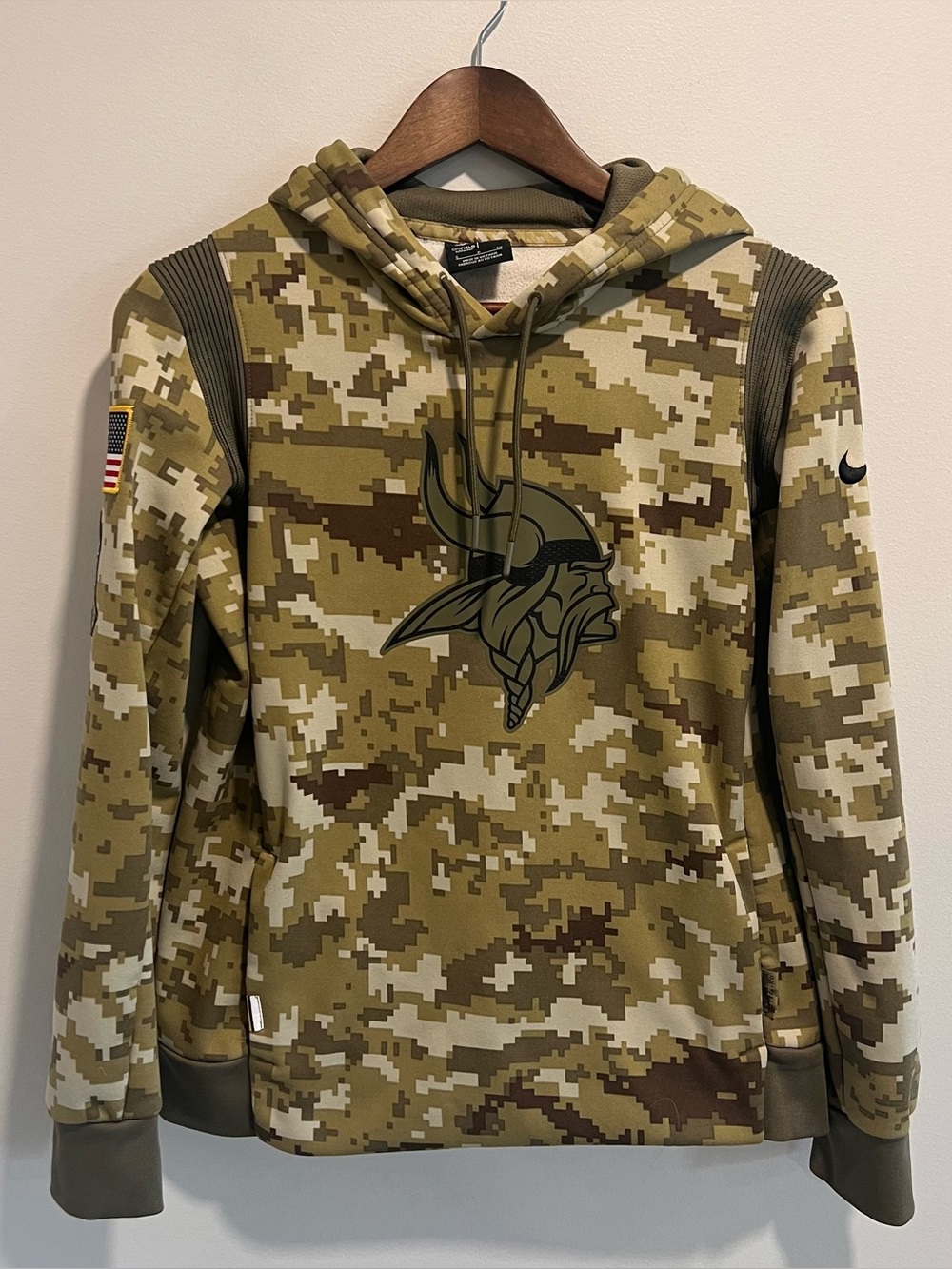 Minnesota Vikings Nike Salute to Service  Hooded Sweatshirt Small